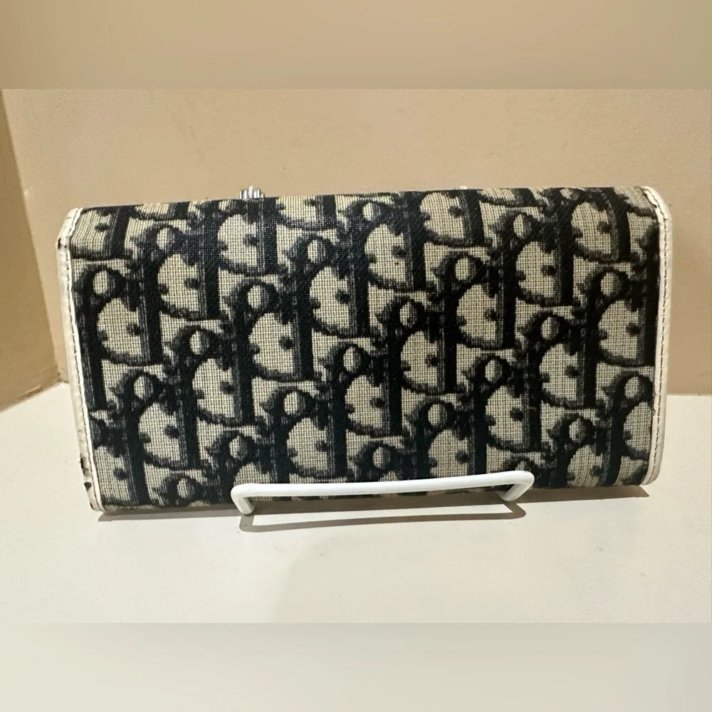 Dior trotter long wallet blue/cream #1 w/added unbranded chain